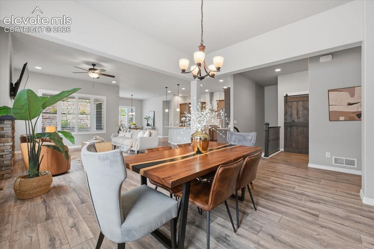 Listing photo 7 for 10398 Sharon Springs Drive