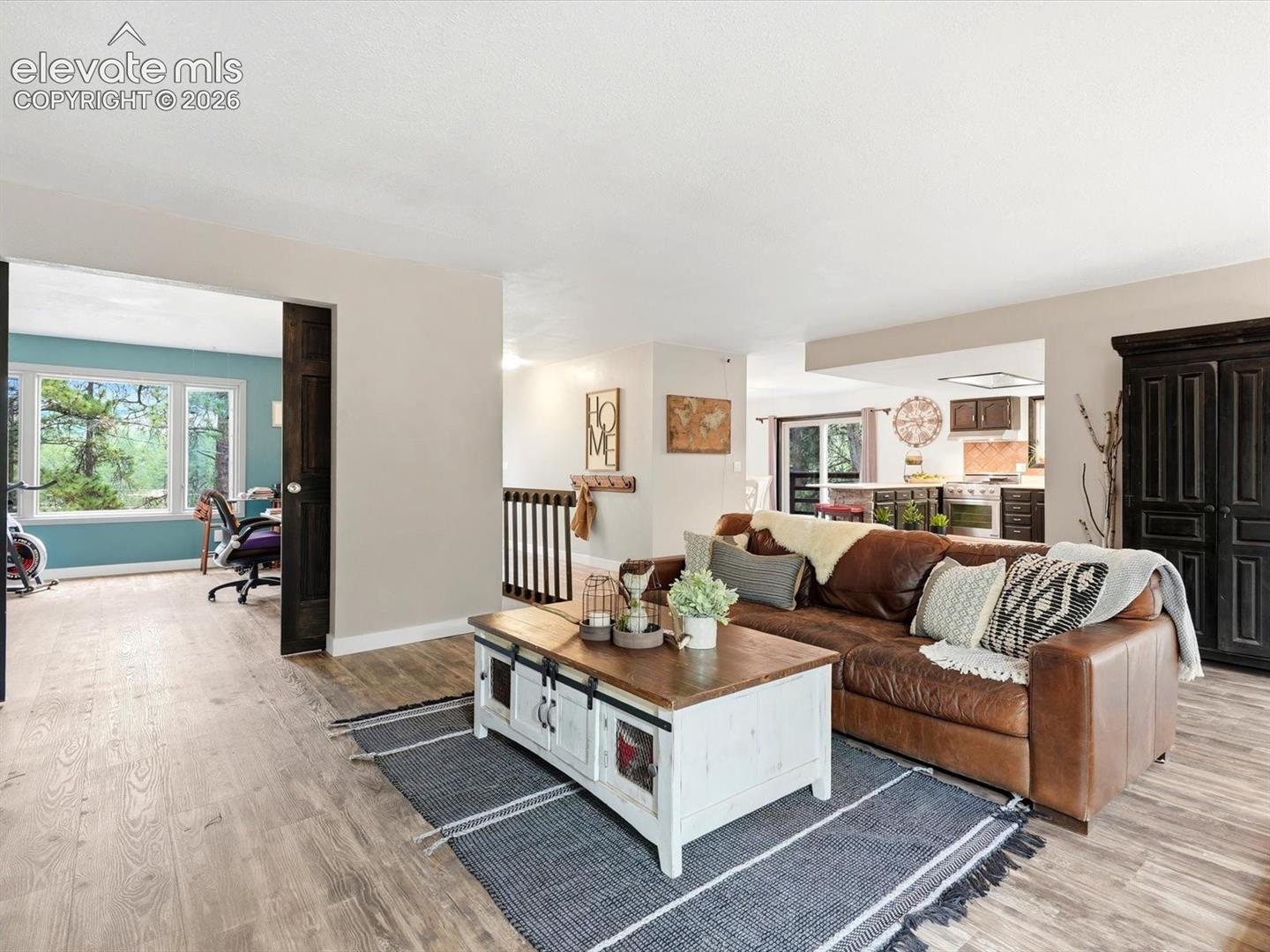 Listing photo 10 for 14635 Westcreek Road