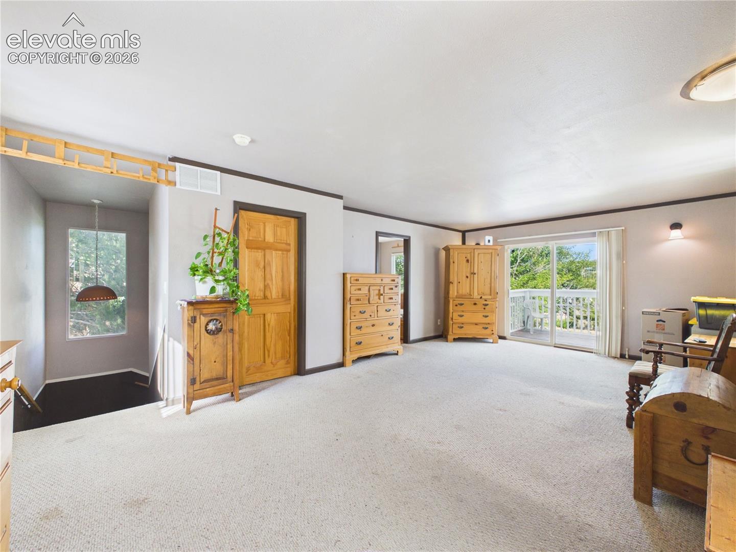 Listing photo 19 for 2910 8th Avenue