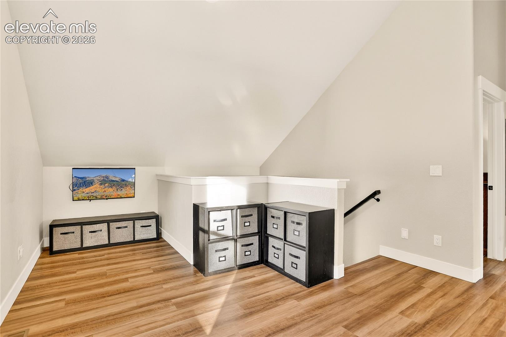 Listing photo 25 for 9920 Hodgen Road