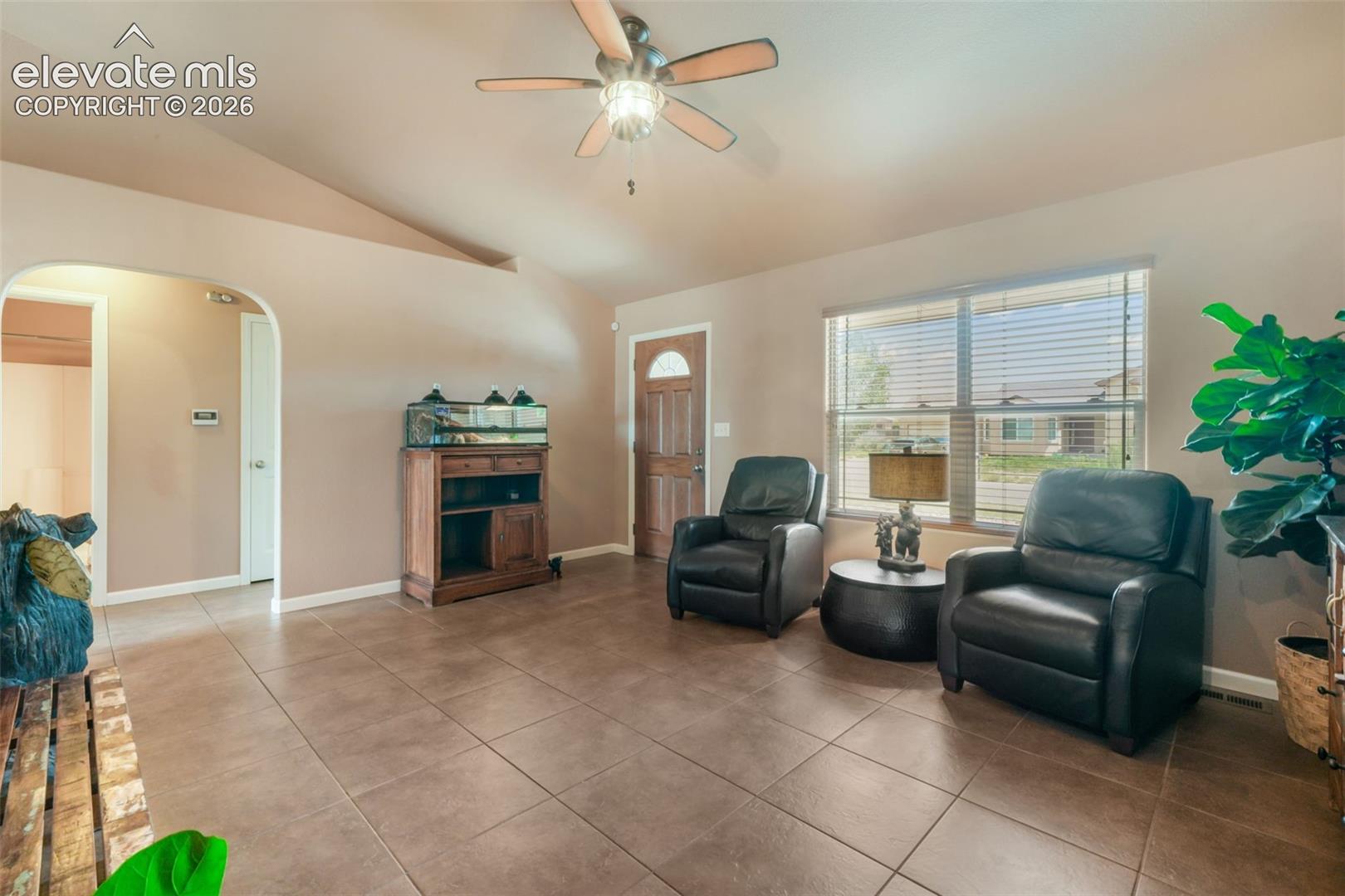 Listing photo 6 for 83 S Golfwood Drive