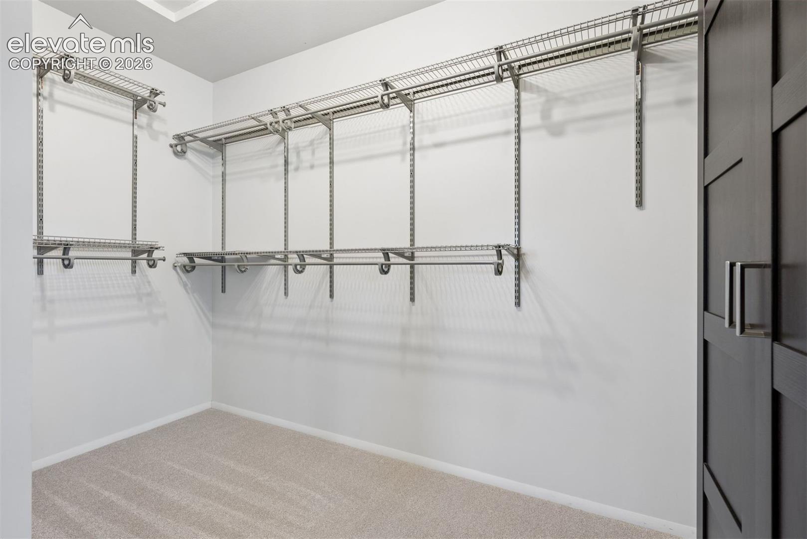 Listing photo 33 for 815 W Jefferson Street