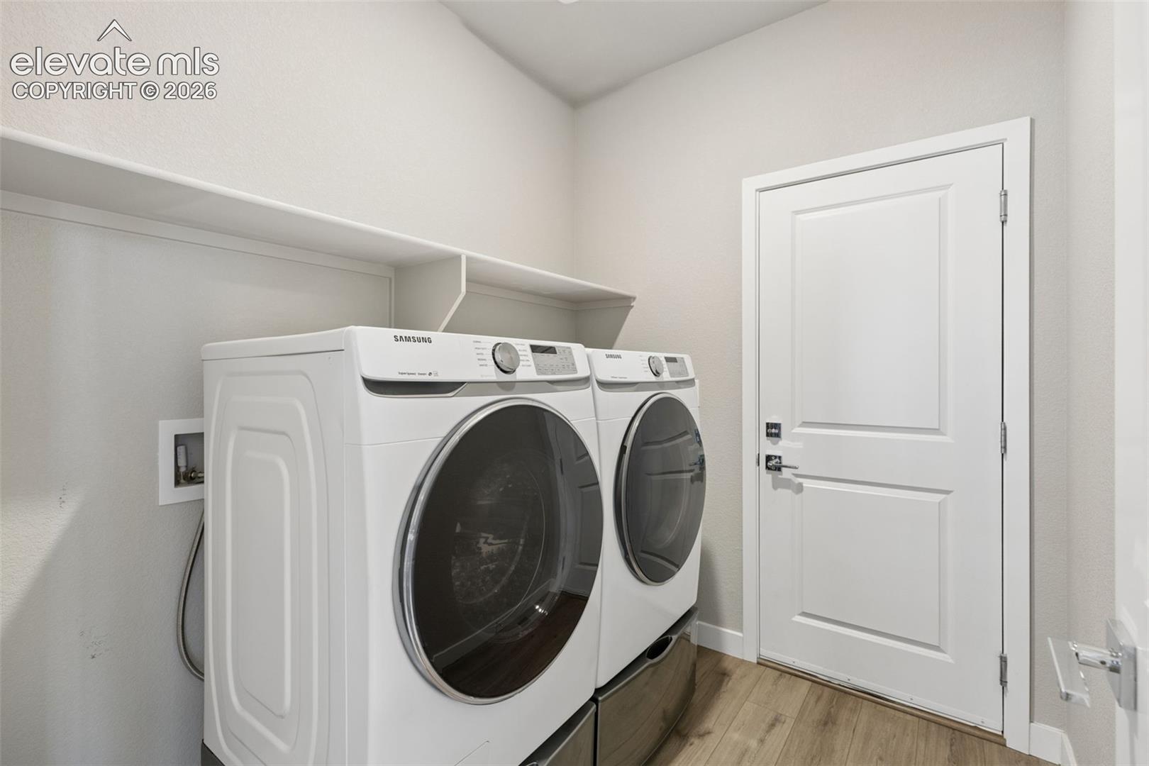 Listing photo 12 for 13107 Parkland Drive