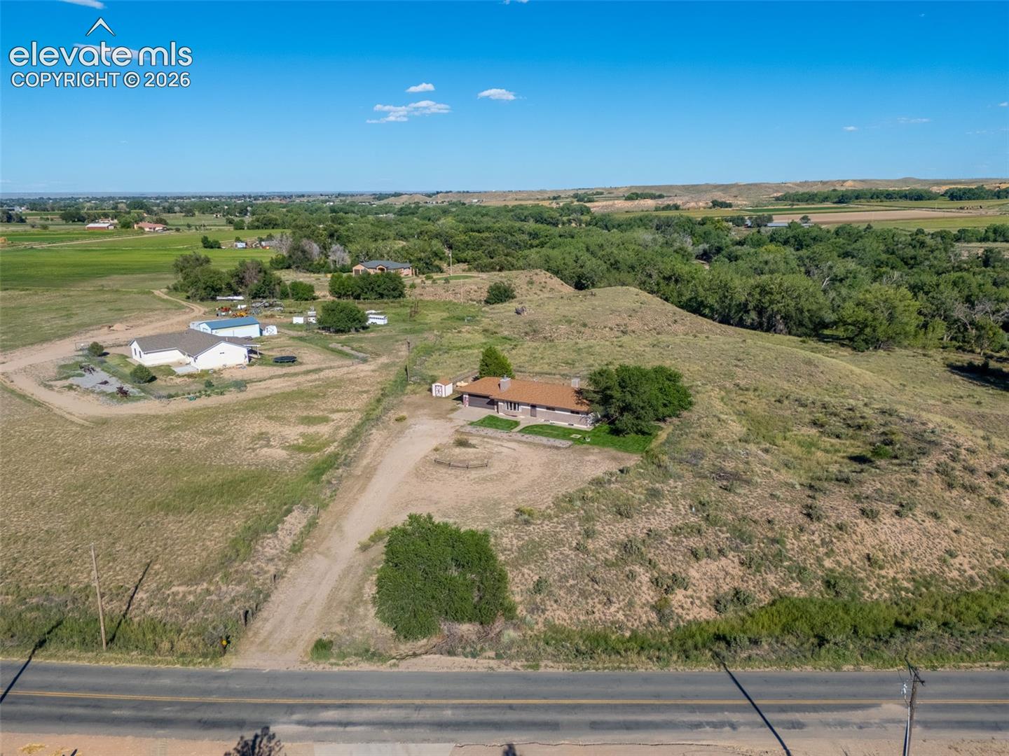Listing photo 37 for 1980 27th Lane