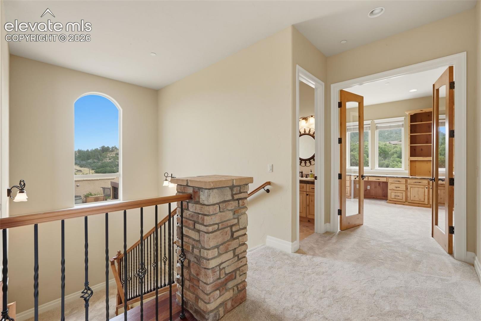 Listing photo 27 for 395 Young Circle