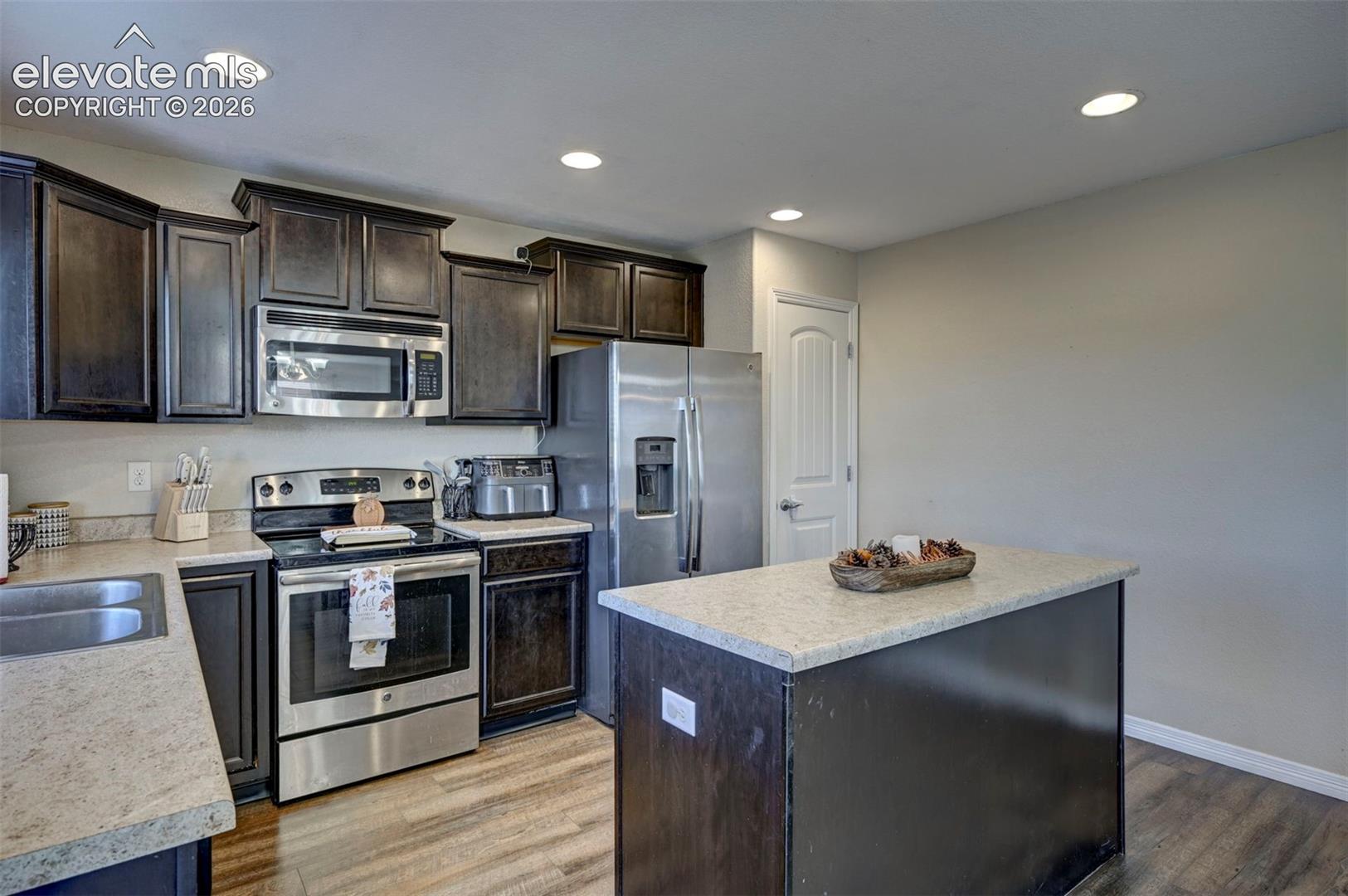 Listing photo 19 for 10018 Silver Stirrup Drive