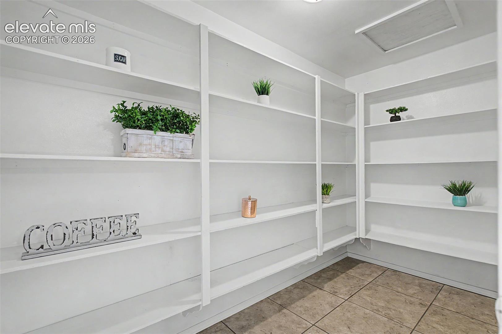 Listing photo 27 for 2 Arlen Street