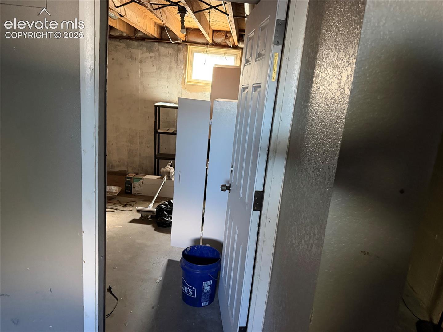 1227 Royale Drive, photo 18