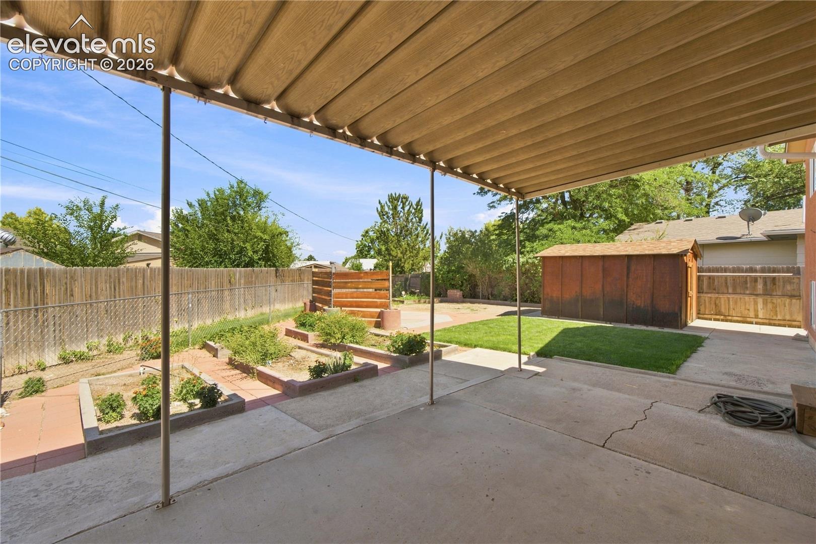 Listing photo 26 for 540 Starlite Drive