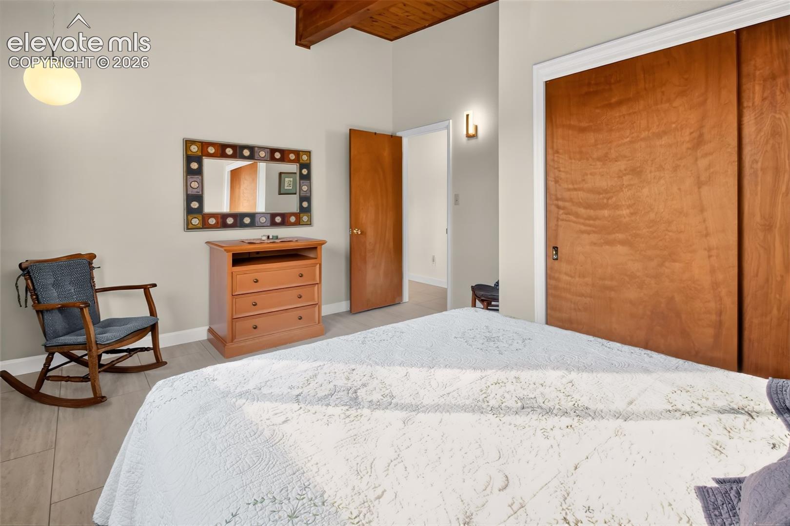 Listing photo 31 for 1224 E High Point Lane