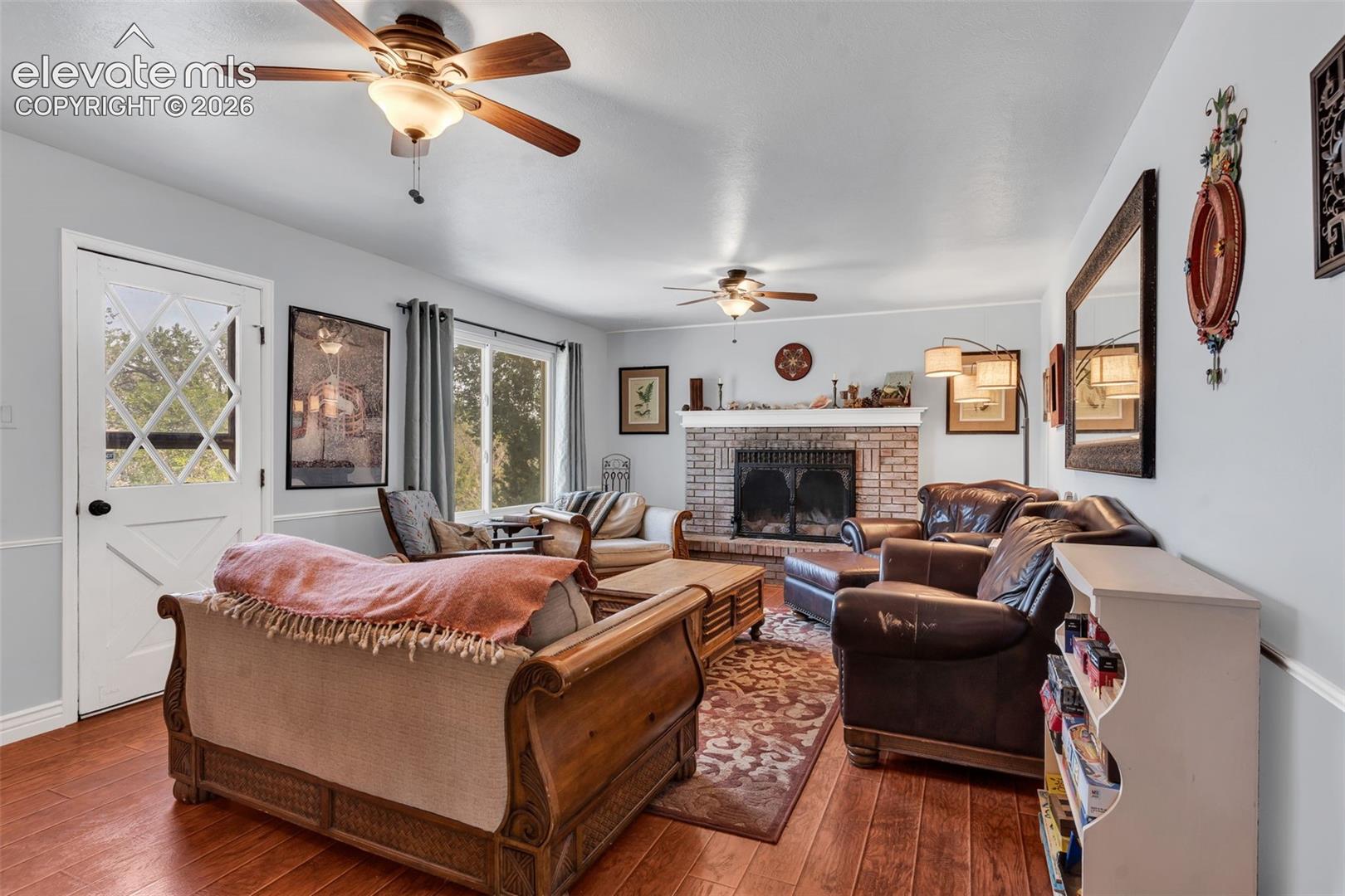 Listing photo 13 for 1004 Ridgeview Place