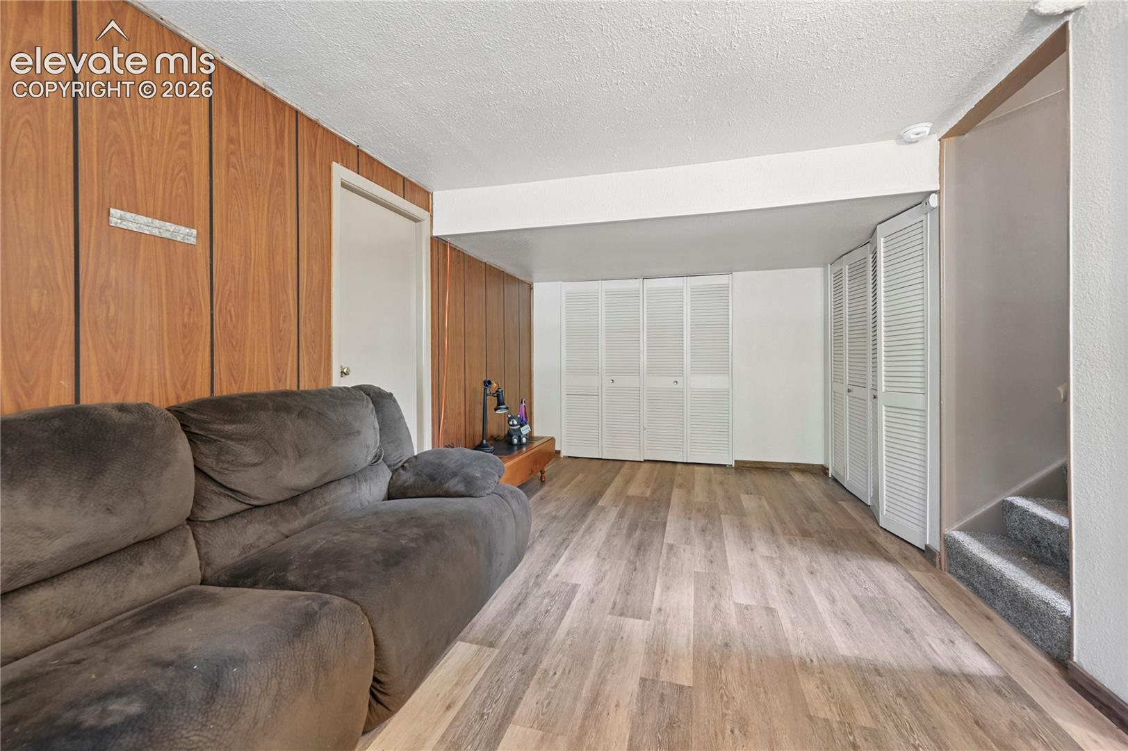 Listing photo 12 for 4455 Heizer Street