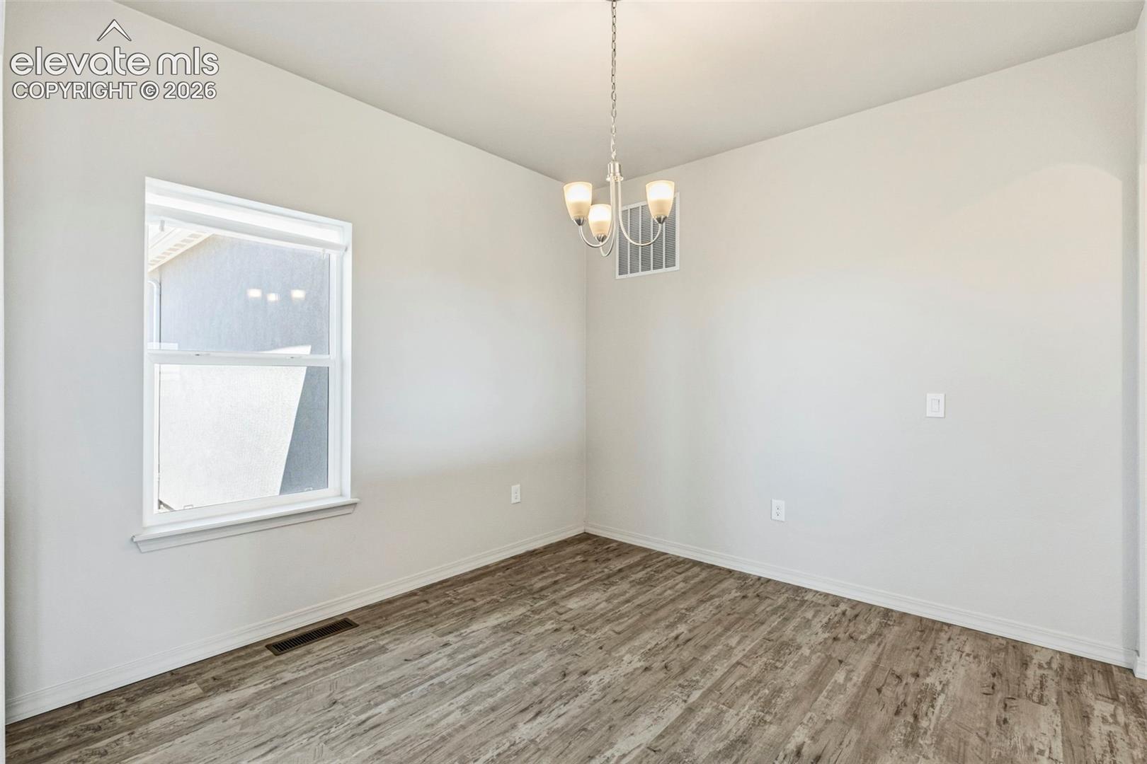 Listing photo 7 for 3955 N Yoder Road