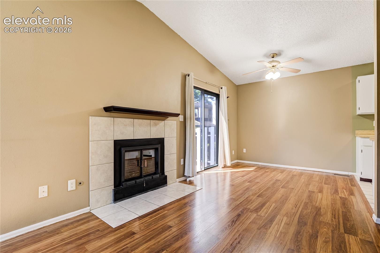 Listing photo 6 for 4875 Bluestem Drive