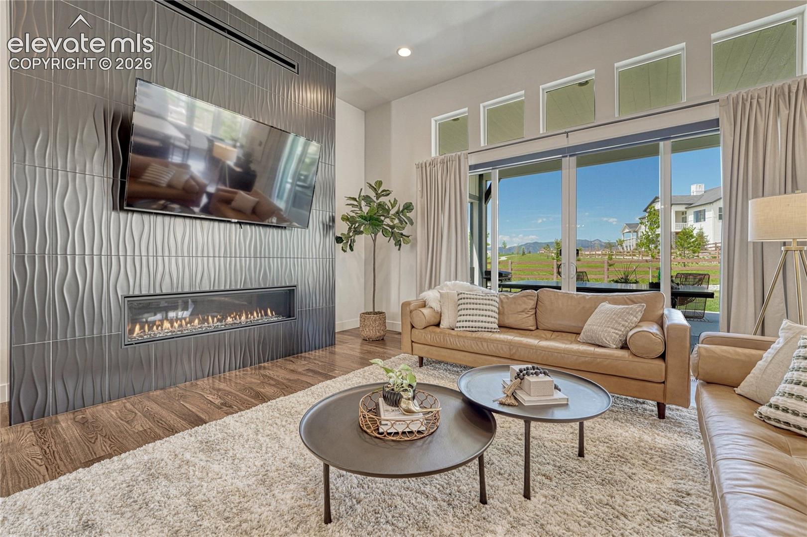 Listing photo 7 for 12366 Mionetto Court