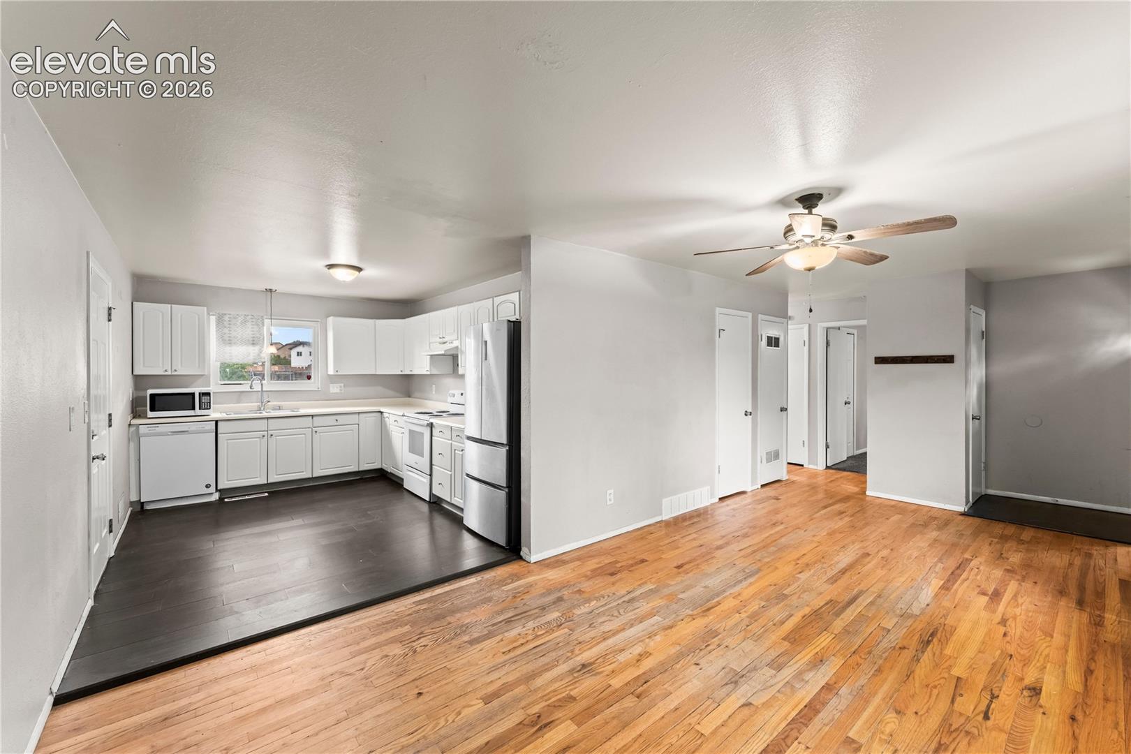 Listing photo 5 for 1120 Maxwell Street