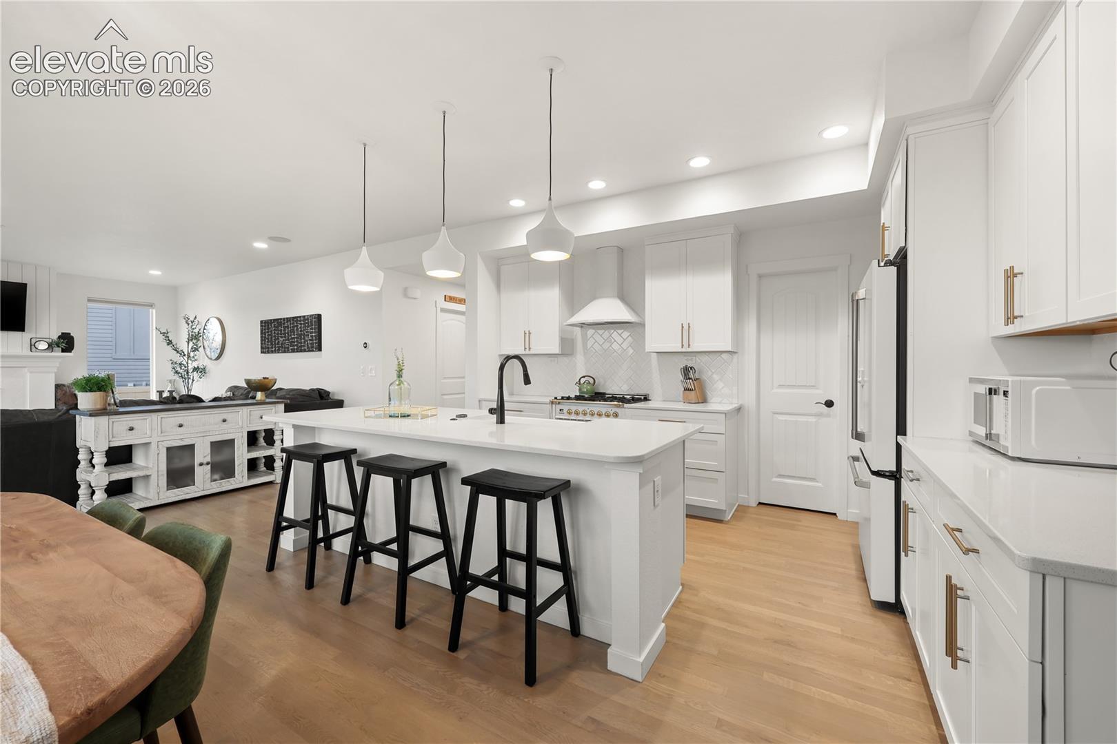 Listing photo 9 for 6538 Cumbre Vista Way