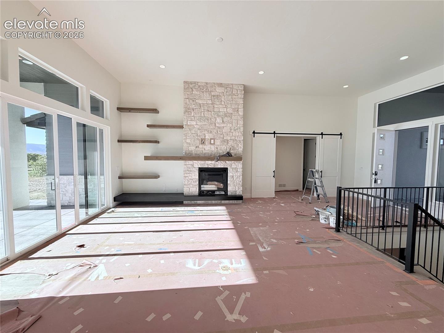 Listing photo 5 for 13437 Pride Mountain Drive