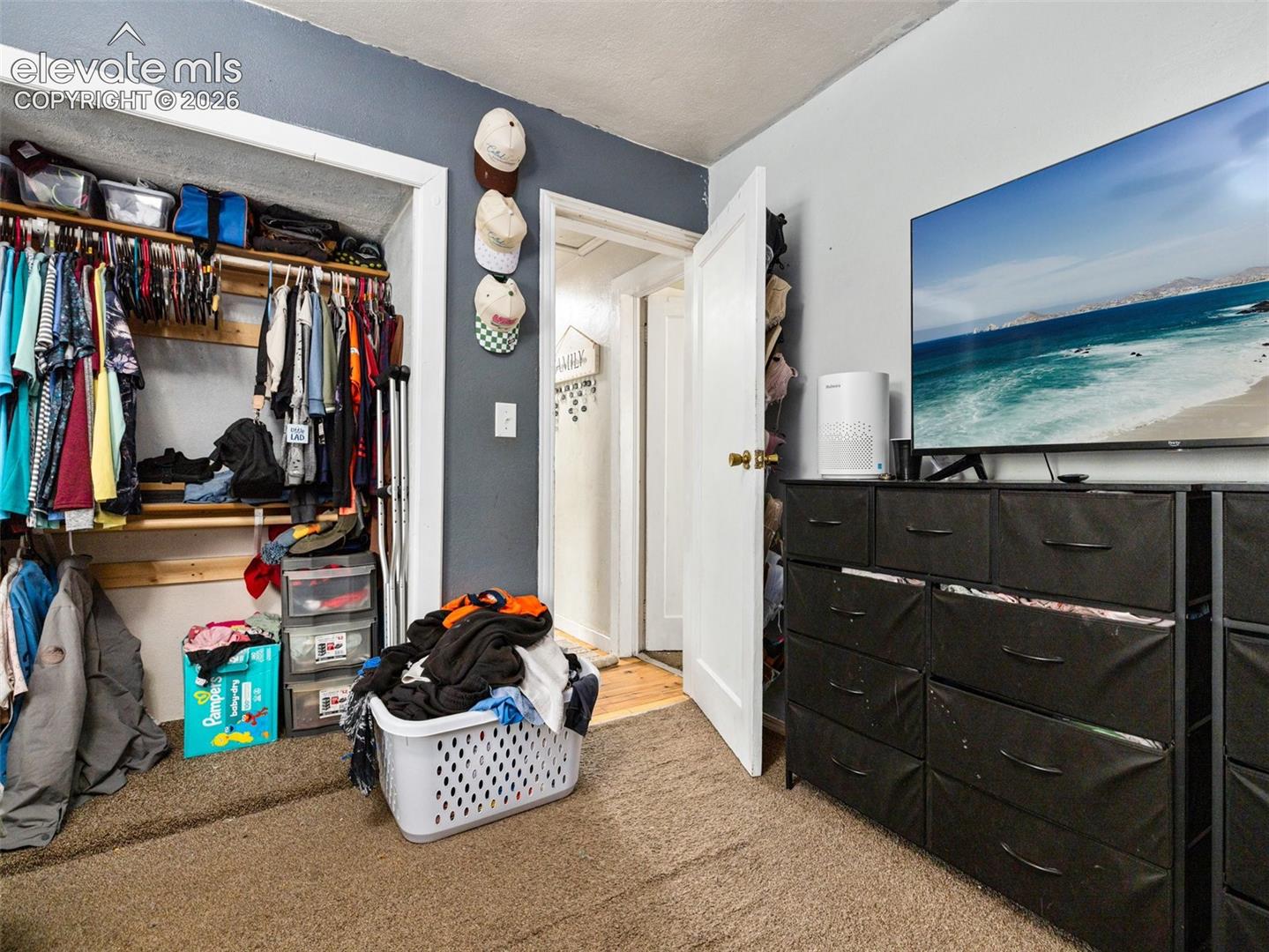Listing photo 14 for 922 Jackson Street