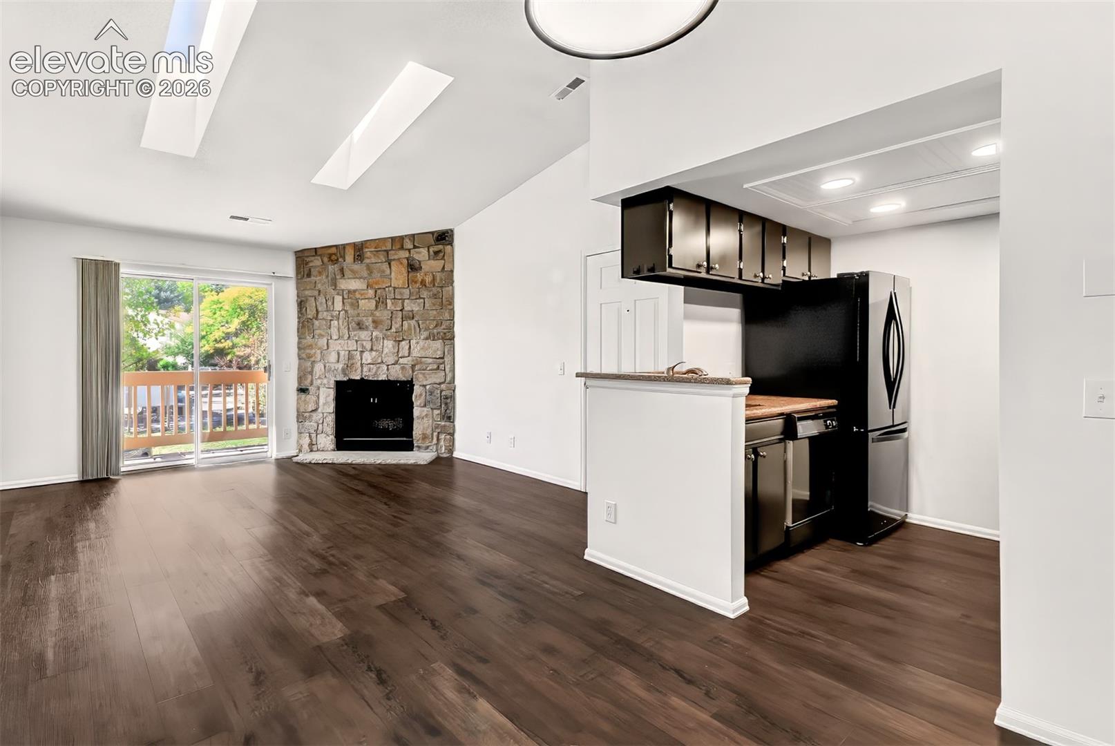 Listing photo 12 for 840 Tenderfoot Hill Road 204