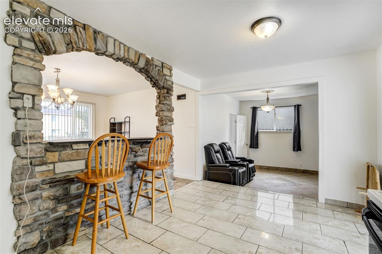 Listing photo 13 for 3415 Bridgewood Lane