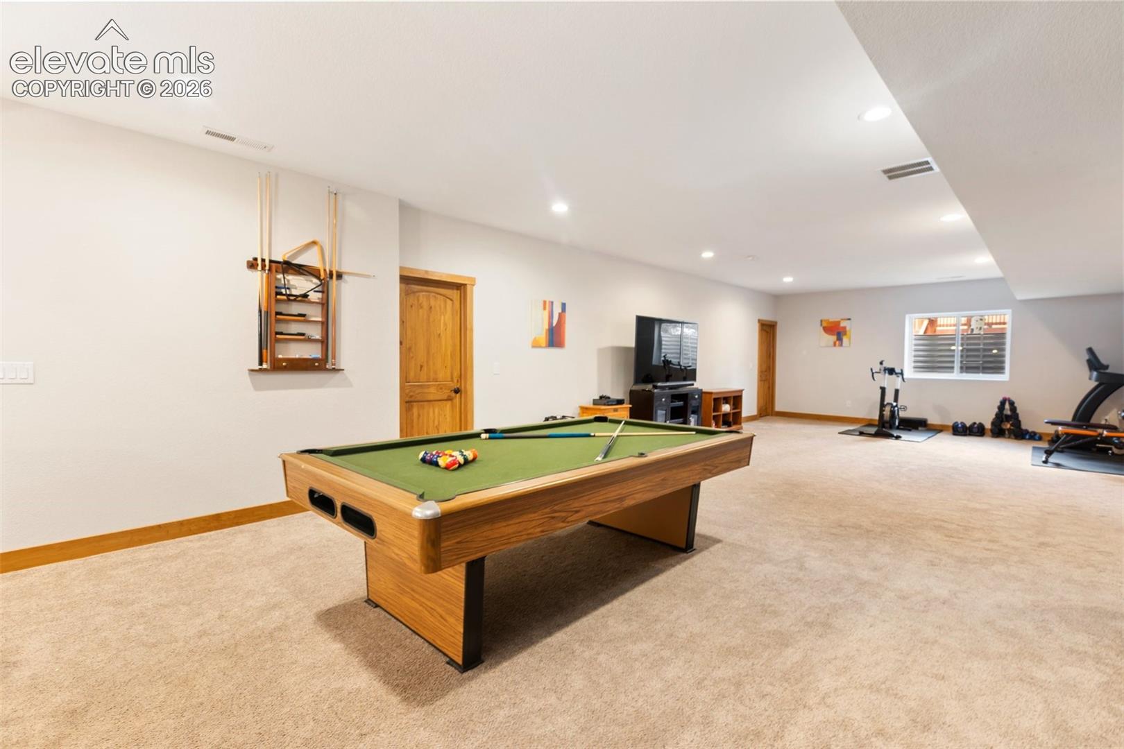 Listing photo 35 for 180 Wildrose Court