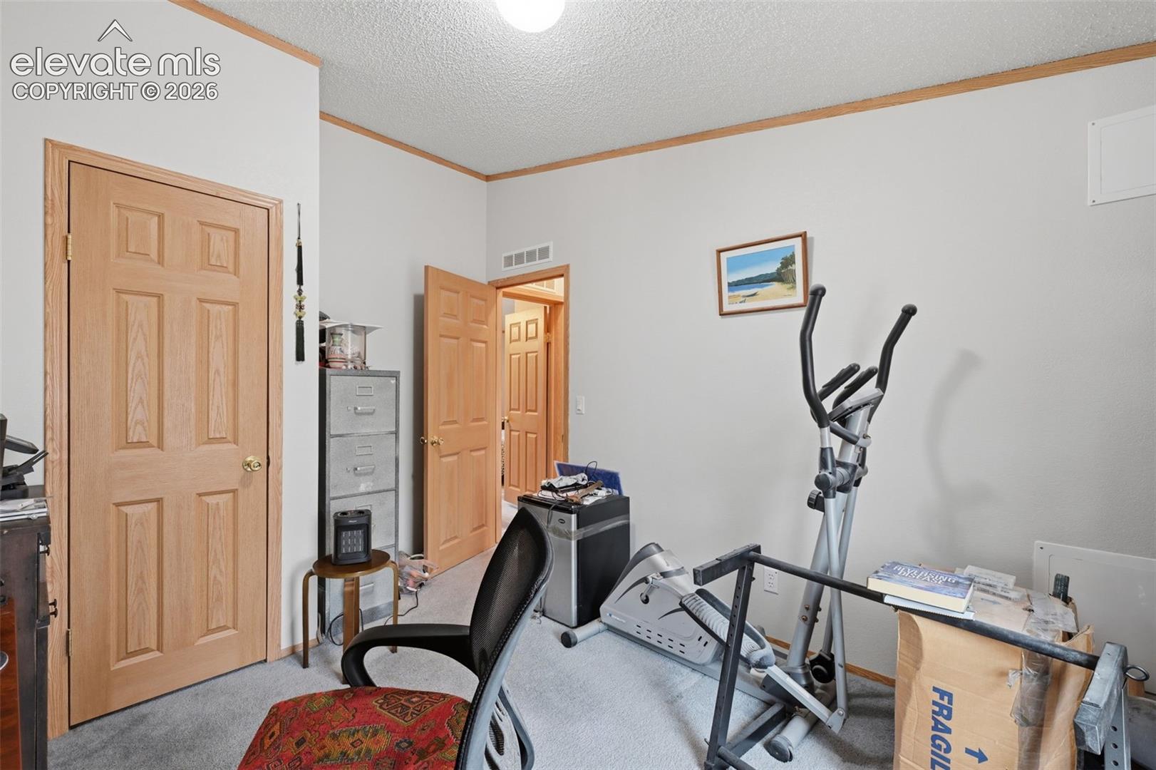 Listing photo 21 for 1005 Engleby Drive