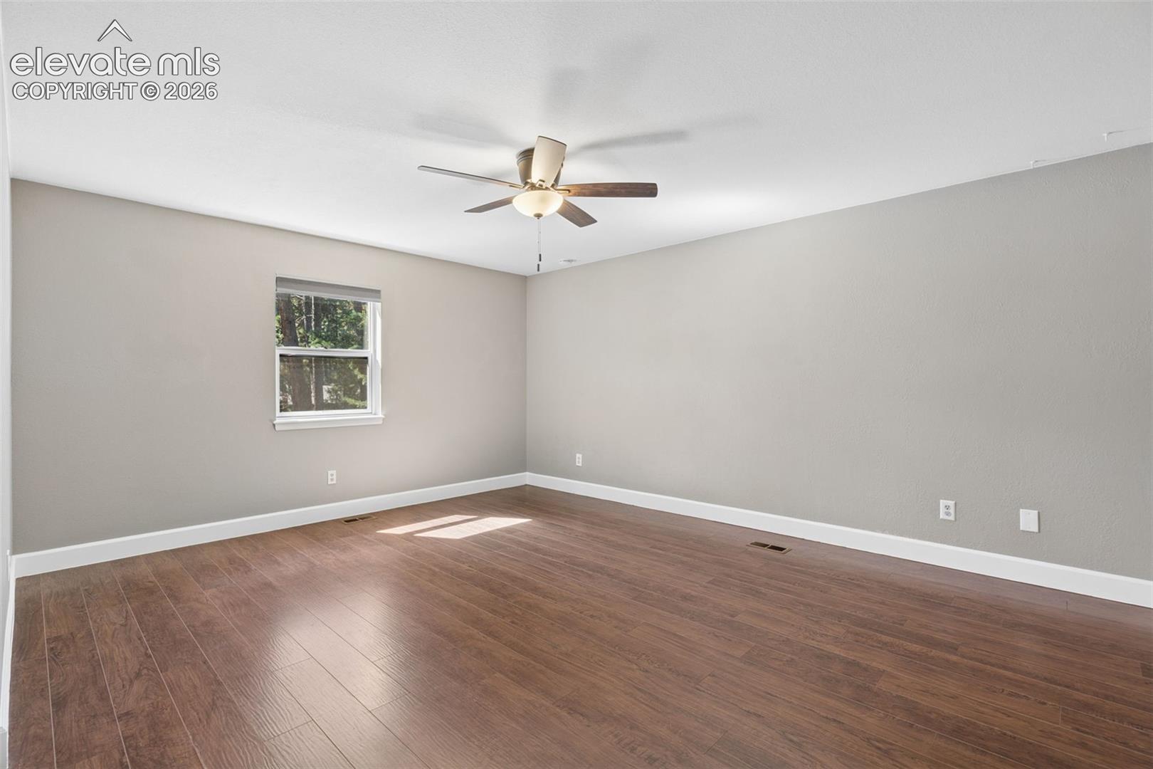 Listing photo 29 for 17950 New London Road