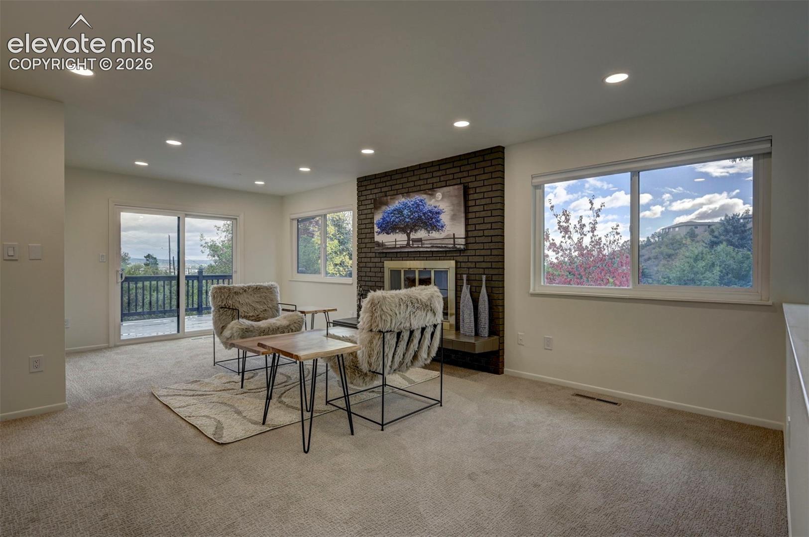Listing photo 10 for 1018 Zodiac Drive