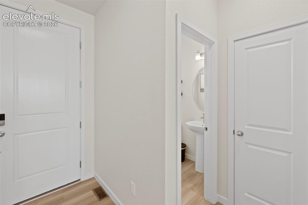 Listing photo 6 for 9710 Treasurevault Trail