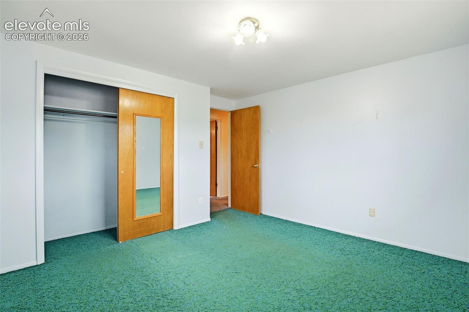 Listing photo 23 for 1442 Bellaire Drive