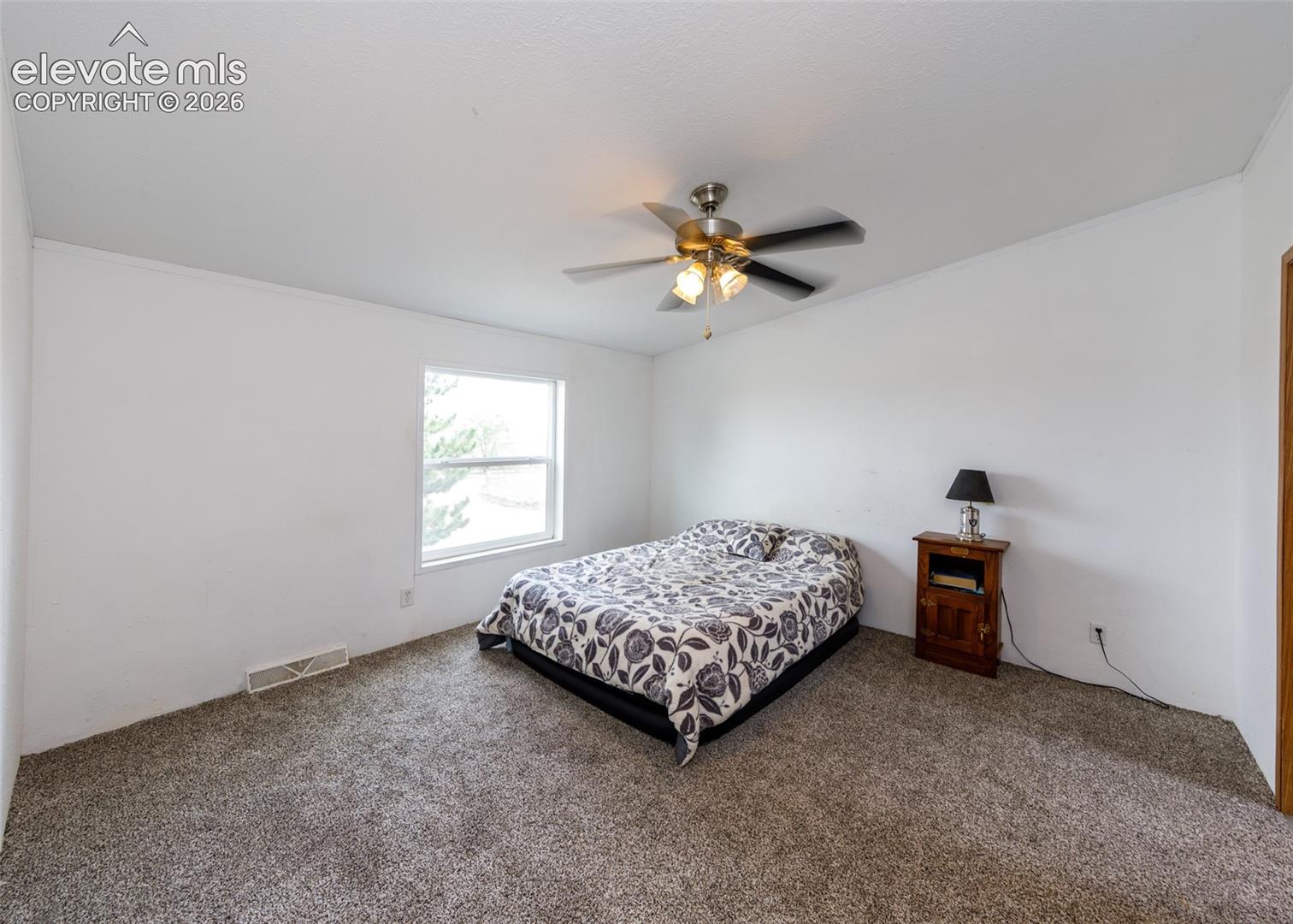 Listing photo 14 for 21430 La Piedra Point