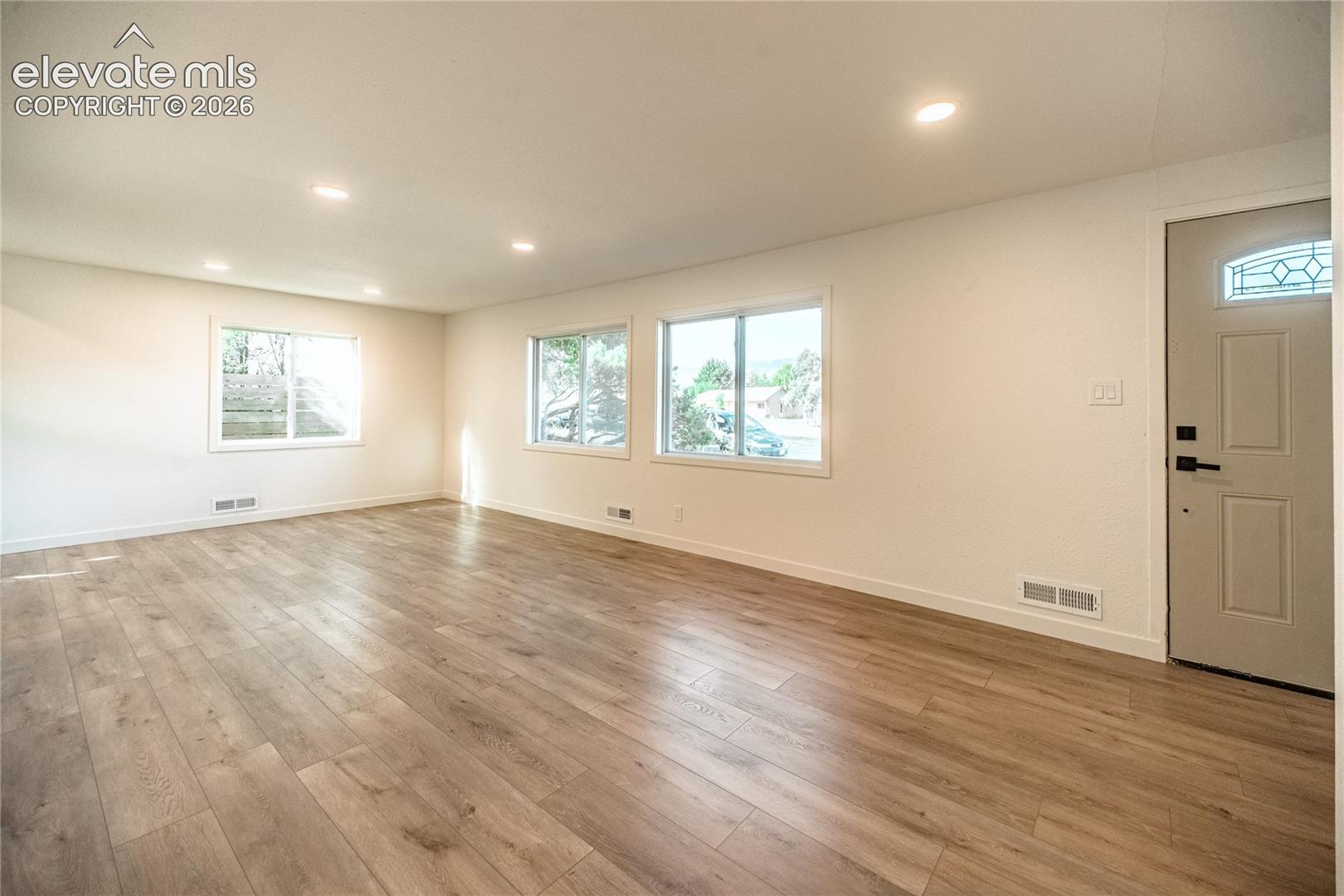 Listing photo 12 for 2311 N Union Boulevard