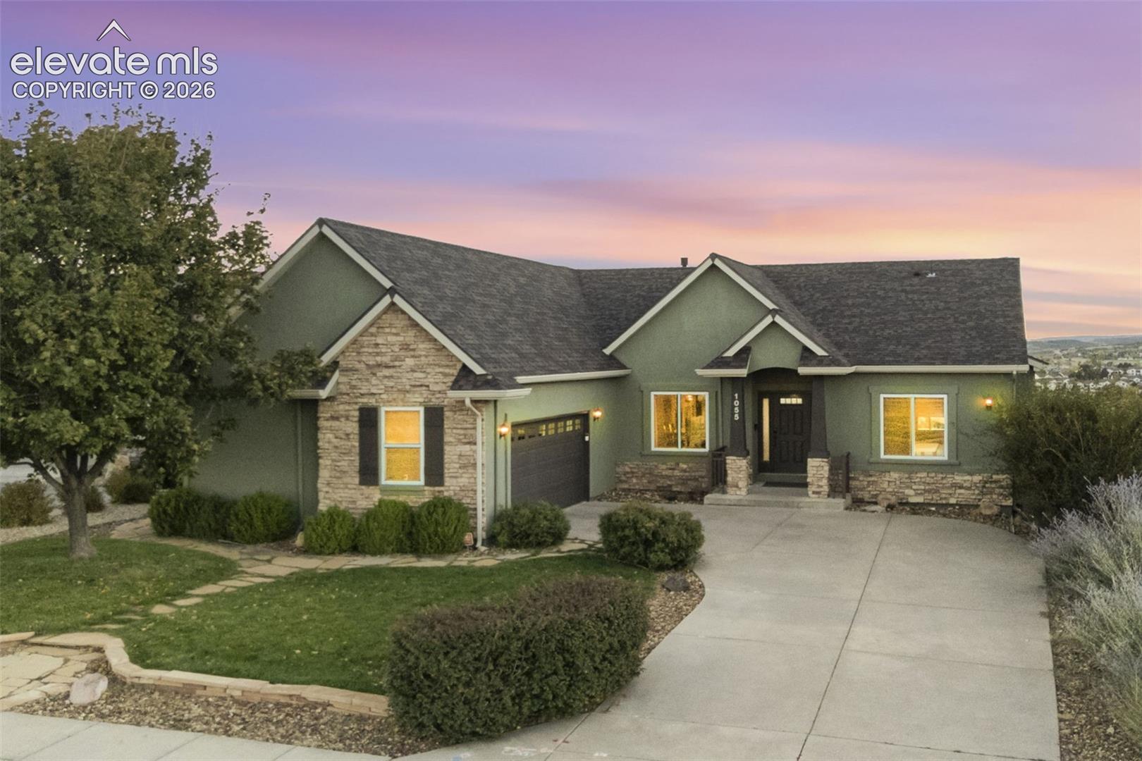 1055 Bayfield Drive — listing photo