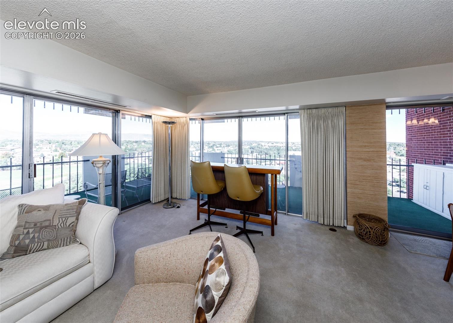 411 Lakewood Circle, photo 5