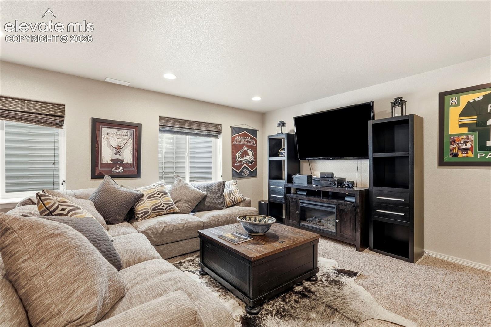 Listing photo 24 for 10567 Mount Evans Drive
