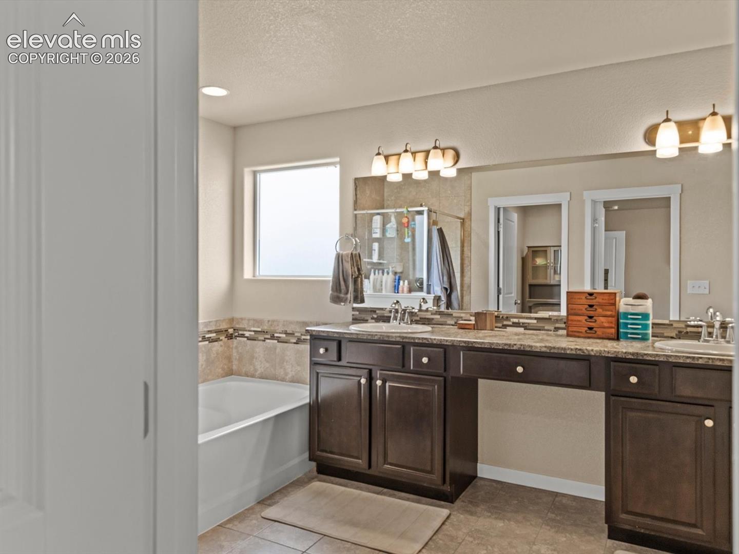 Listing photo 31 for 1564 Grand Overlook Street