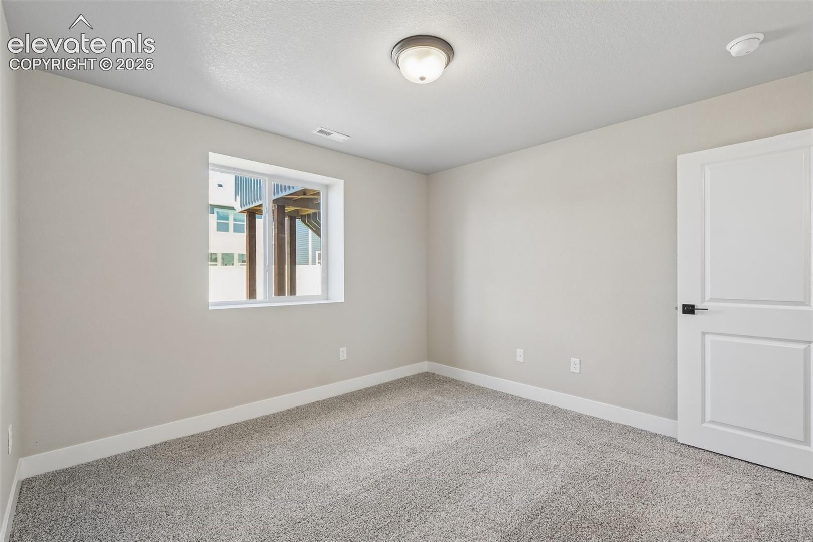 Listing photo 42 for 9696 Blaurock Drive