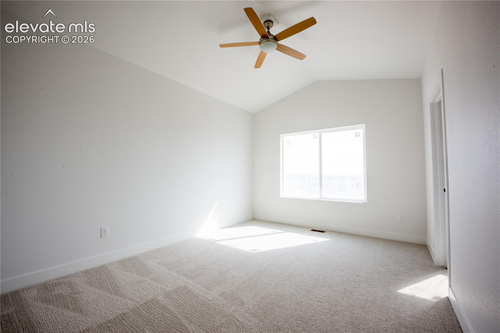 Listing photo 12 for 9335 S Peyton Highway