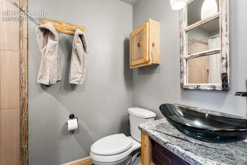 Listing photo 14 for 14490 Westchester Drive