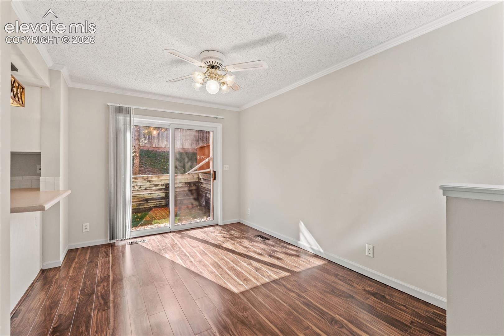 Listing photo 9 for 3211 Hearthridge Circle