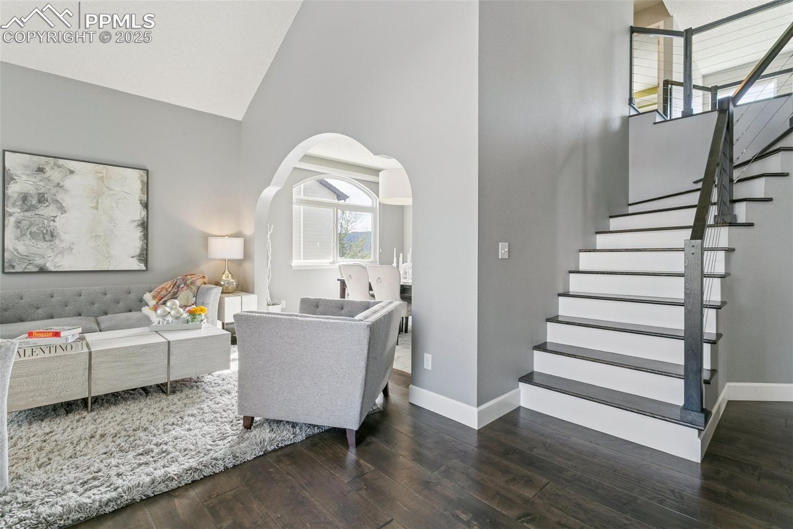 Listing photo 6 for 15510 Jessie Drive