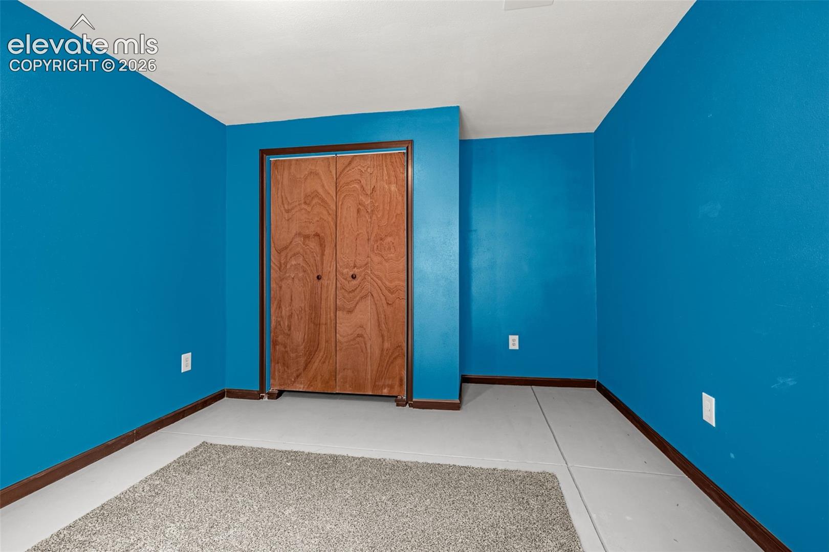 Listing photo 16 for 613 Wheat Field Road