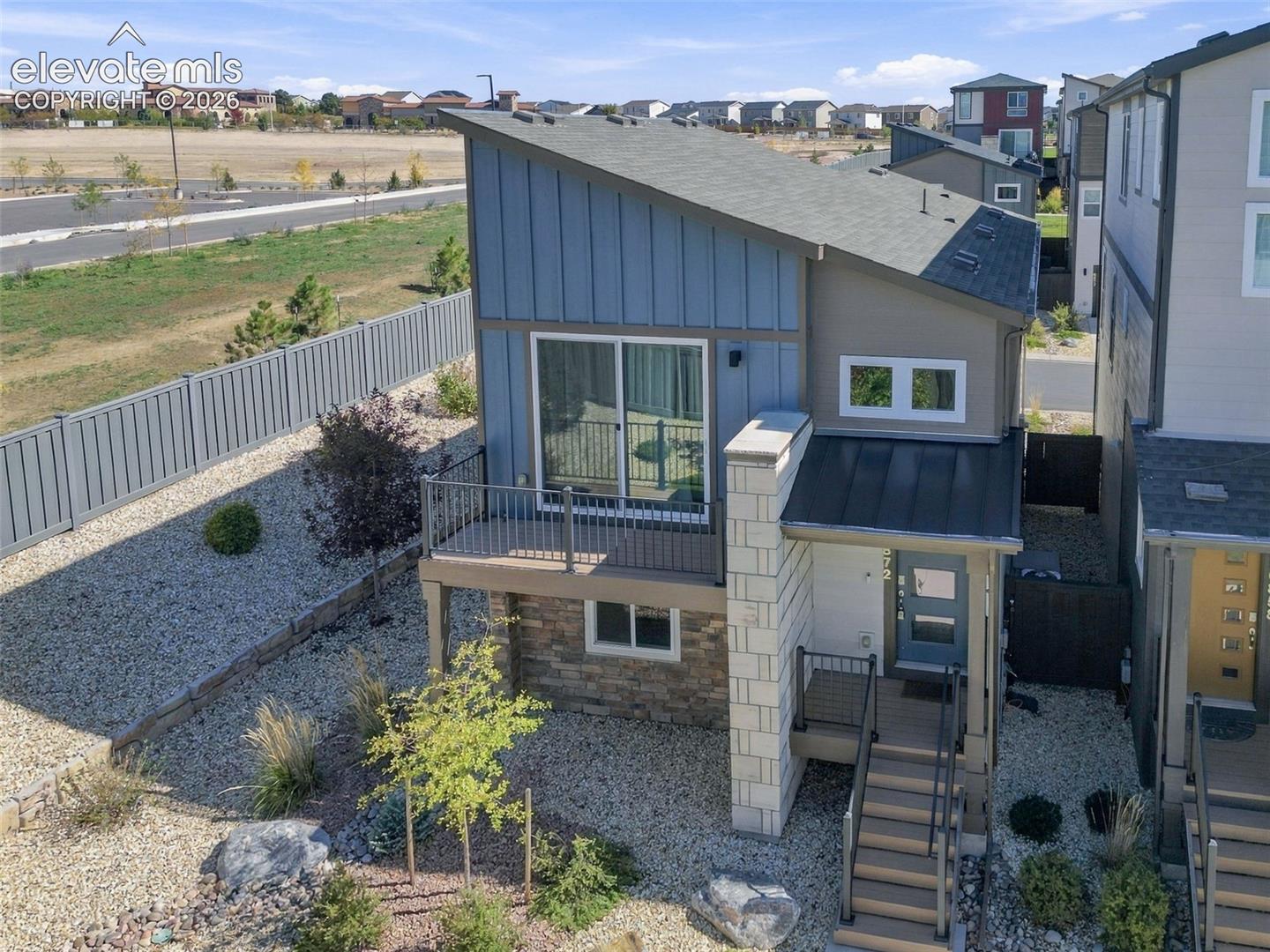 Listing photo 30 for 6872 Lily Mountain Lane
