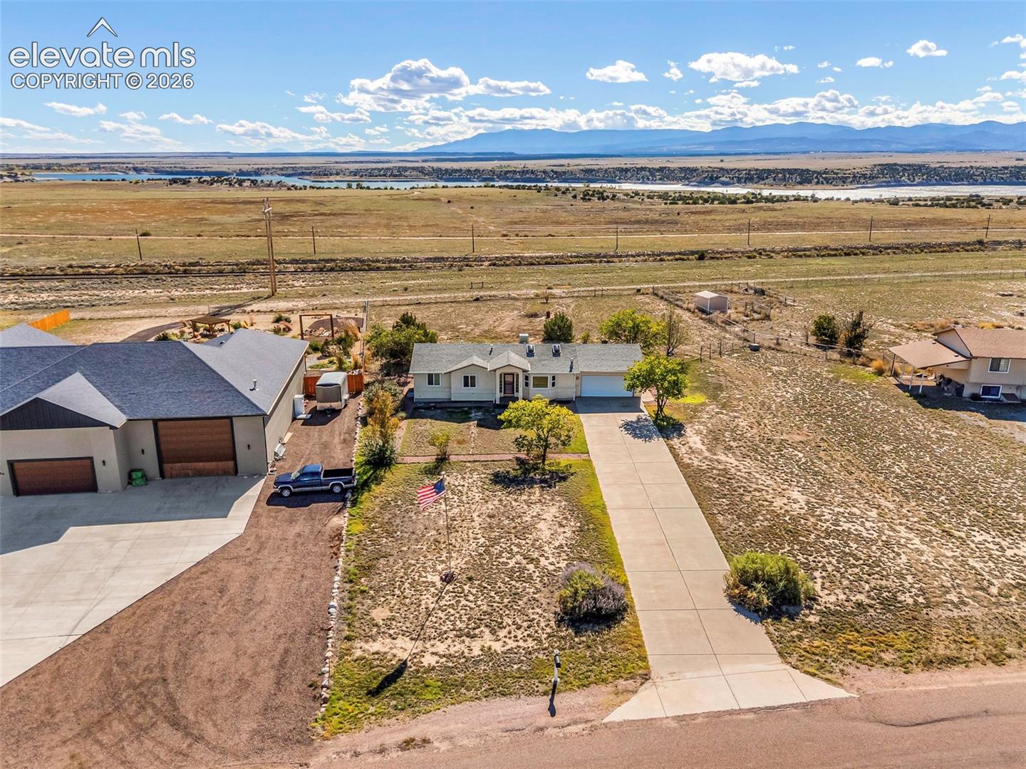 Listing photo 39 for 1172 W Bella Casa Drive