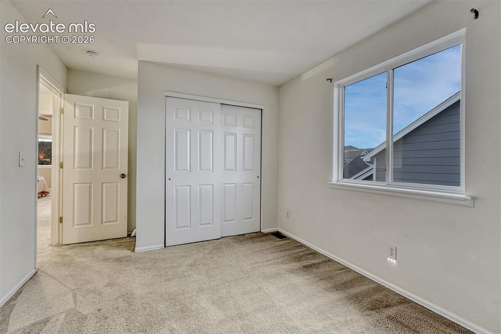 Listing photo 31 for 5126 Stone Fence Drive