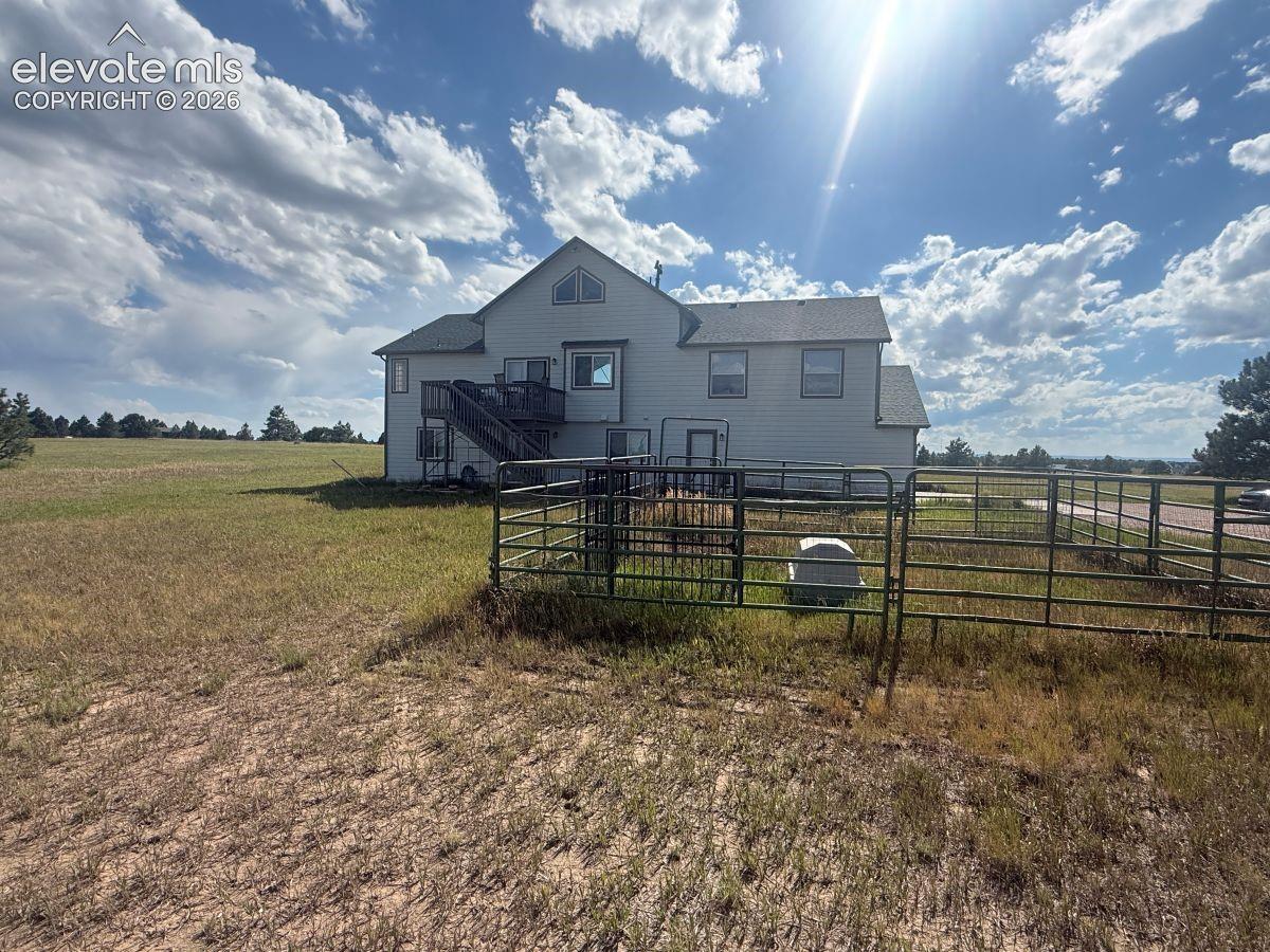 Listing photo 6 for 18165 Pinon Park Road