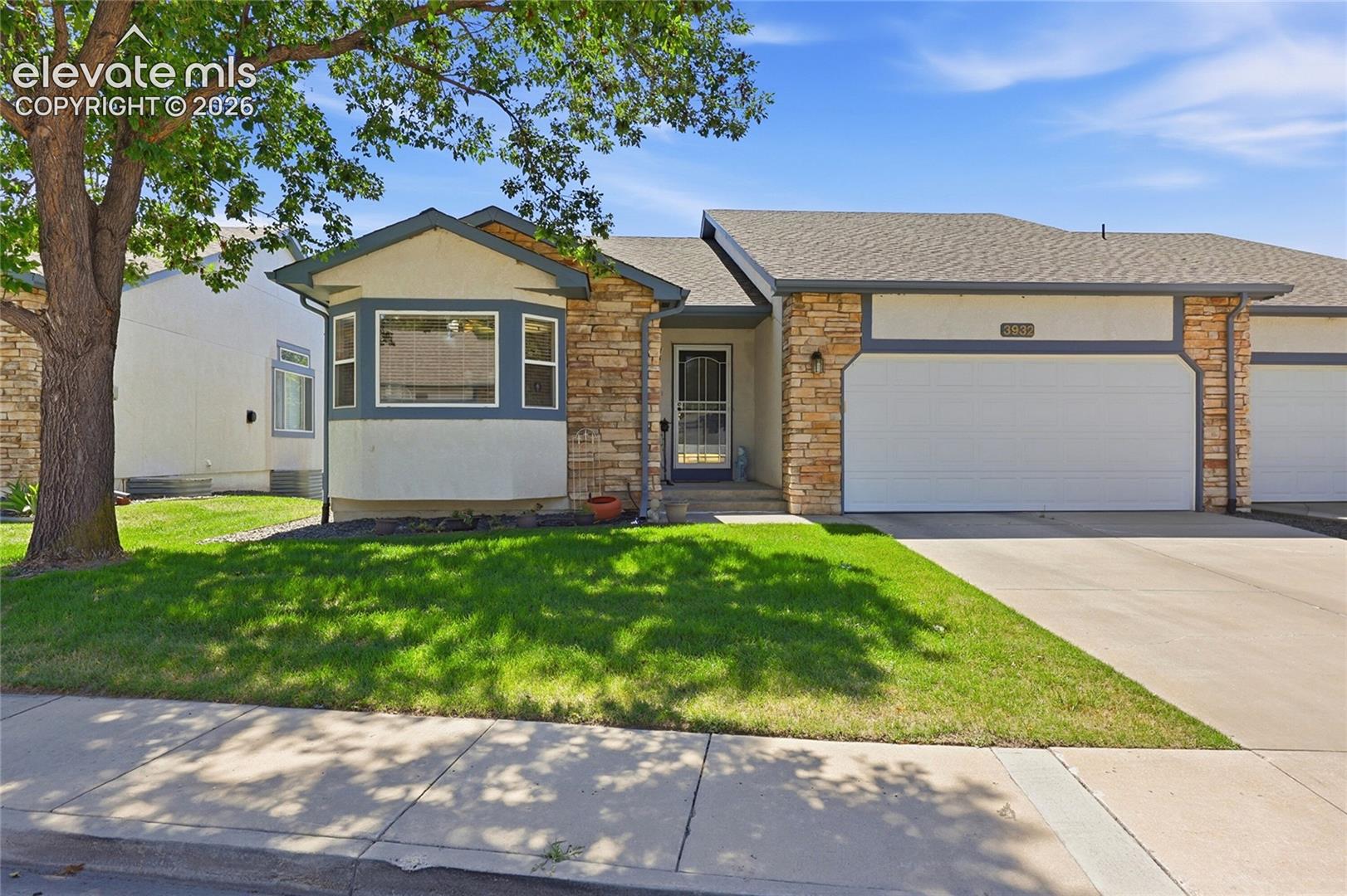 3932 Coral Point