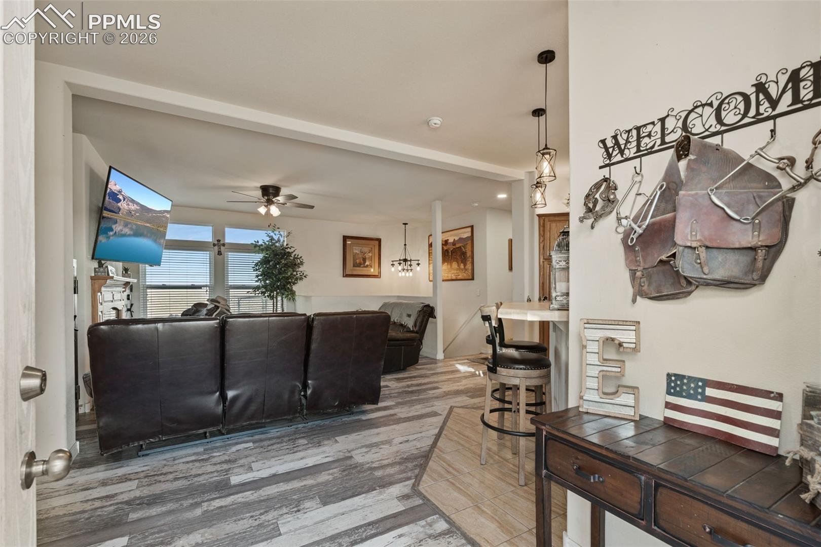 Listing photo 6 for 9785 N Rush Road