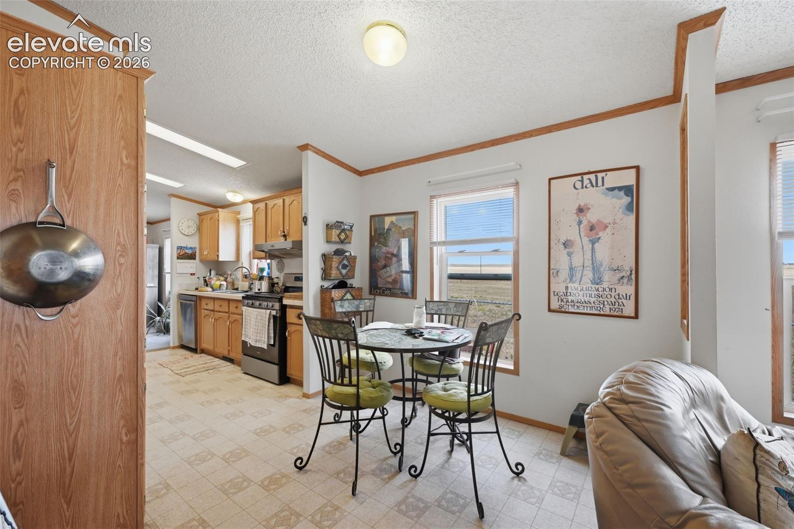 Listing photo 11 for 1005 Engleby Drive